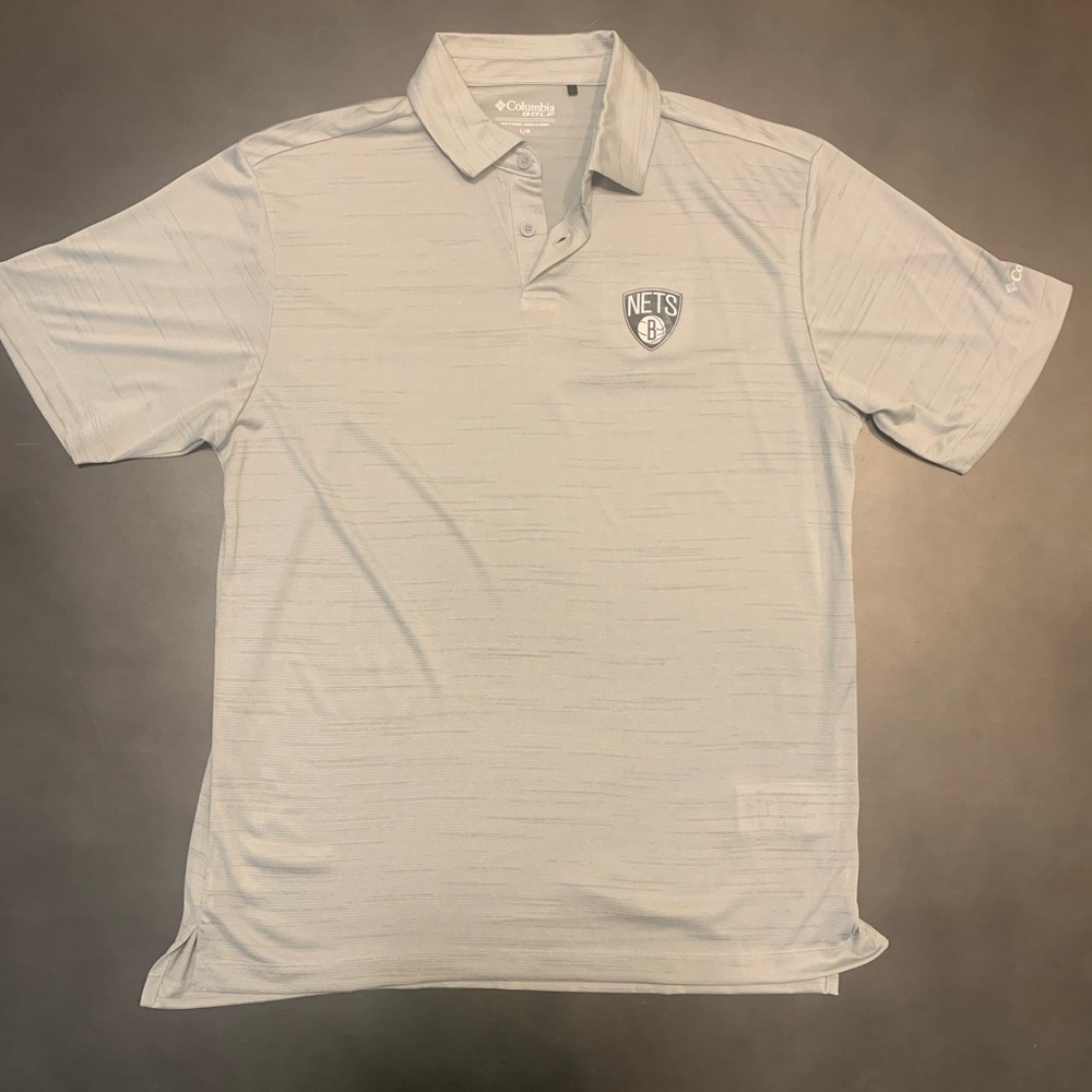 Columbia Golf Brooklyn Nets Mens Light Gray Heathered Polo NEW NWOT